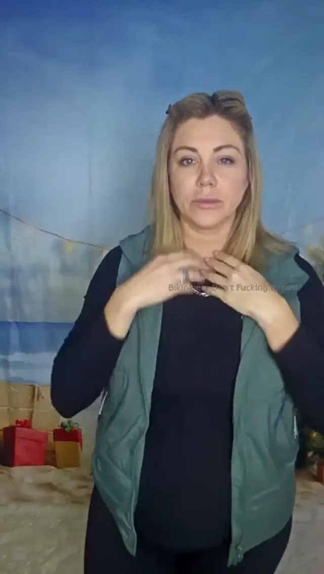 Bikinibee aka bikinibee – 12-22-2025 OnlyFans Video – Stream started at 12222025 0442 pm