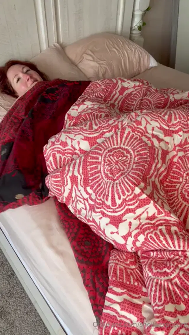 Sheila Exposure aka sheilaexposure – 03-27-2024 OnlyFans Video – Waiting on hubby to join me
