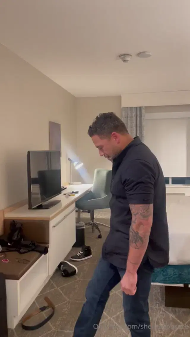 Sheila Exposure aka sheilaexposure – 06-04-2024 OnlyFans Video – I surprised my Puerto Rican Bull with this sexy outfit