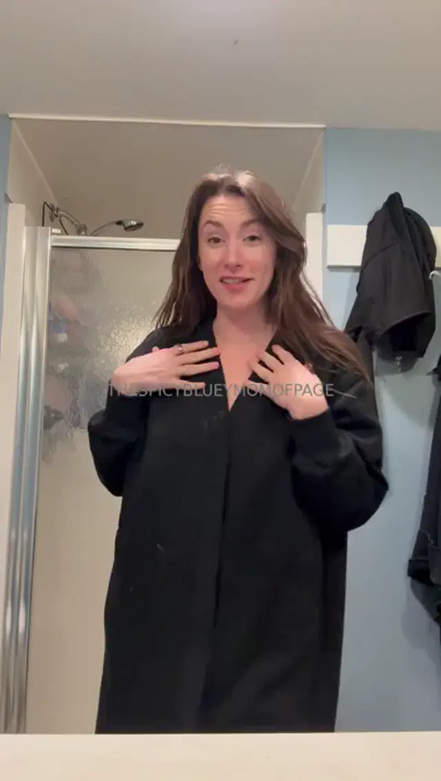 The Spicy Bluey Mom aka thespicyblueymom – 12-08-2024 OnlyFans Video – Love a comfy layer that hides whats under