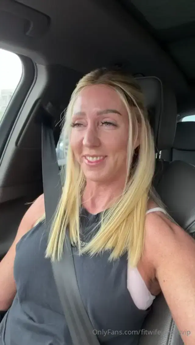 Fitwifejewels aka fitwifejewelsvip – 03-14-2026 OnlyFans Video – Good morning Baby!