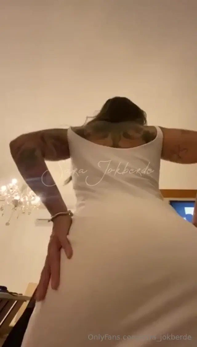 Sara Jokerde aka sara_jokberde – 02-04-2024 OnlyFans Video – Oi amor!!! Aumentando a temperatura pra voc!!! Imagina o que vai acontecer quando eu tirar toda