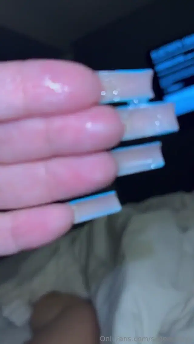 Sofieebabyy aka sofieebabyy – 01-07-2026 OnlyFans Video – Messages I send him after he makes me cum via phone sex