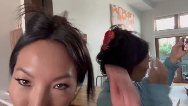 Asa Akira aka asaakira – 08-25-2025 OnlyFans Video – Ok Im trying to show u my cool lobster hair clip but wow wow wow I