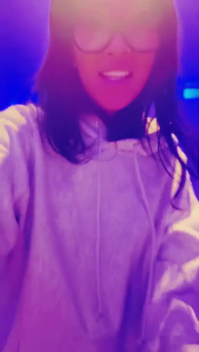 Asa Akira aka asaakira – 11-18-2025 OnlyFans Video – Still not but Im looking for some sexy things to wear for us the lighting