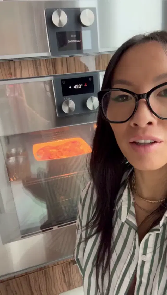 Asa Akira aka asaakira – 11-28-2025 OnlyFans Video – A correction to the recipe! Also, an orgasm This is the video I was shooting