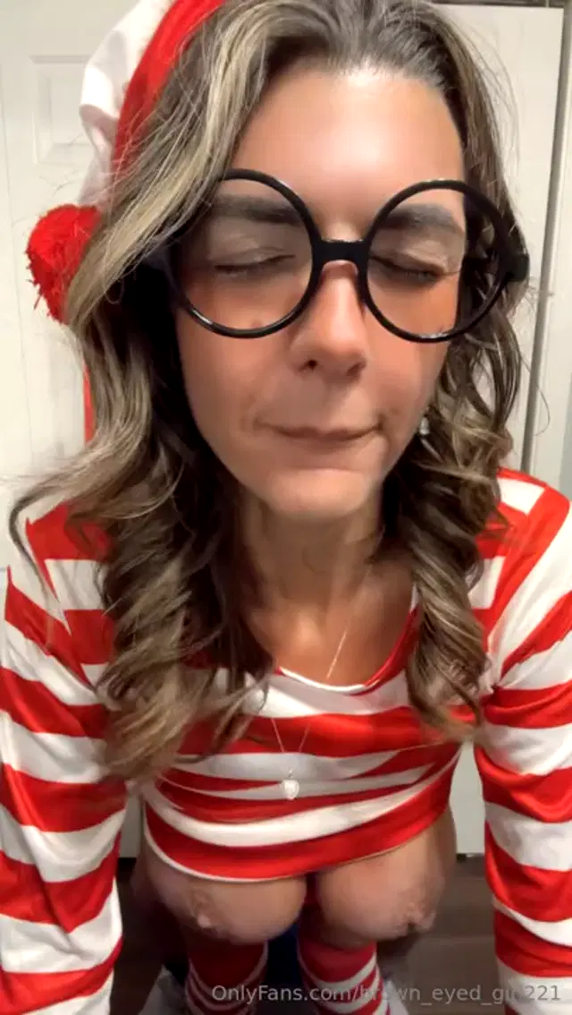 Brown_eyed_girl221 aka brown_eyed_girl221 – 10-31-2025 OnlyFans Video – Someone found Waldo