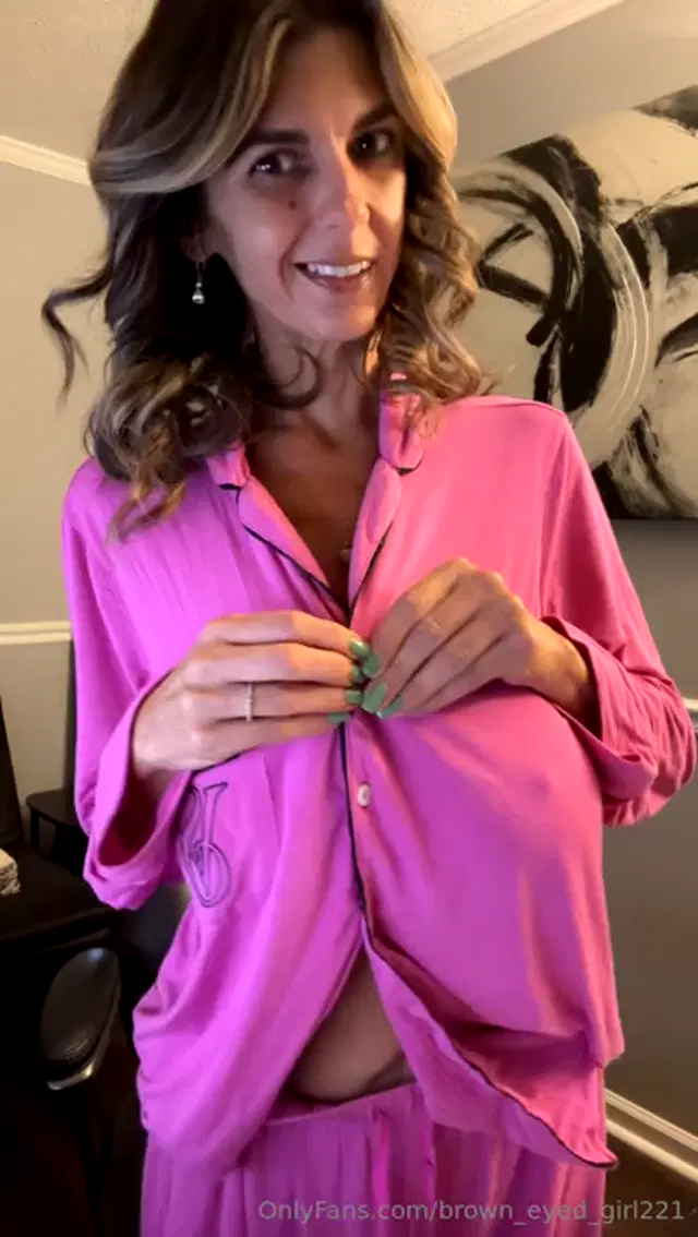 Brown_eyed_girl221 aka brown_eyed_girl221 – 09-25-2025 OnlyFans Video – Leaked brown_eyed_girl221 79409