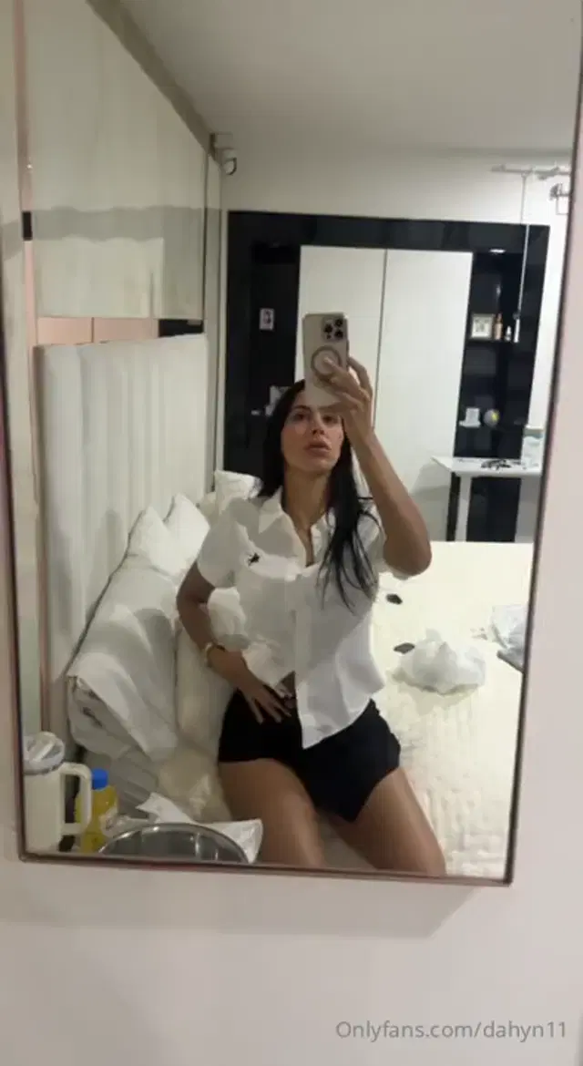 Dahyn11 aka dahyn11 – 08-14-2025 OnlyFans Video – Would you wrap your lips around these and take your time Imagine my warmth against