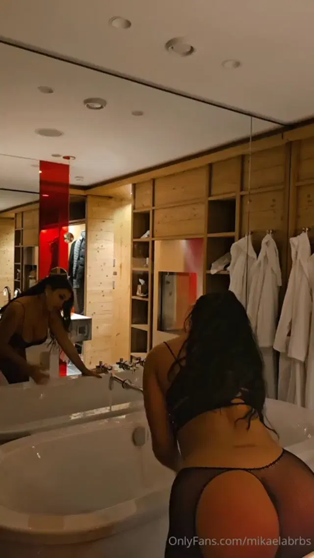Mikaela Barbosa aka mikaelabrbs – 01-09-2024 OnlyFans Video – Leaked mikaelabrbs 92858