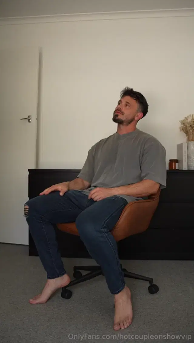 Stace & Ty aka hotcoupleonshowvip – 01-18-2026 OnlyFans Video – Fingering, clit play, dirty talking, squirtingAs requested, finger play and squirting with Stace