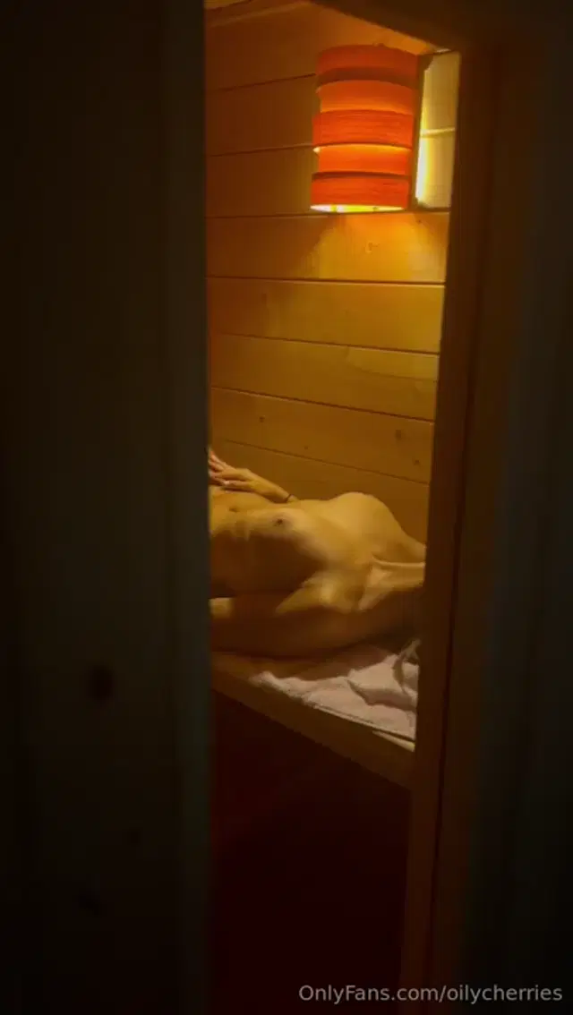 OilyCherries aka oilycherries – 09-19-2024 OnlyFans Video – i love it when you touch me in public the urge to fuck with you