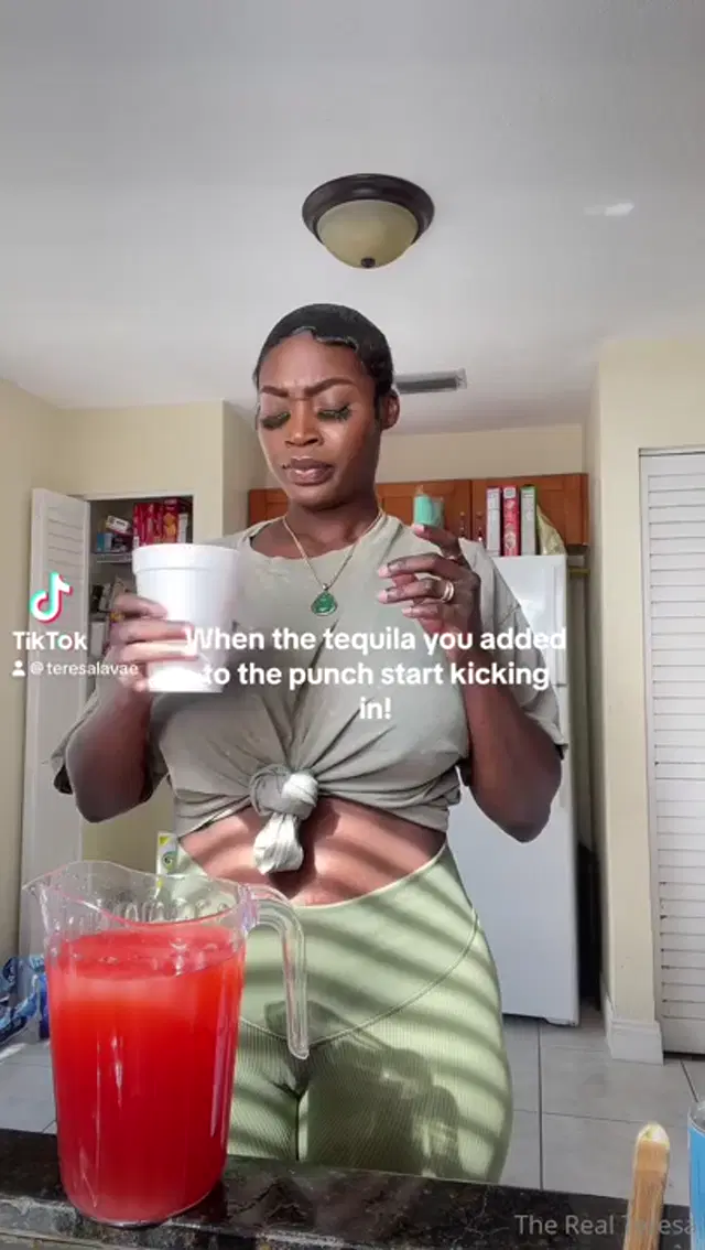 Teresa L VIP aka teresa – 04-03-2024 OnlyFans Video – Do you follow me on TikTok