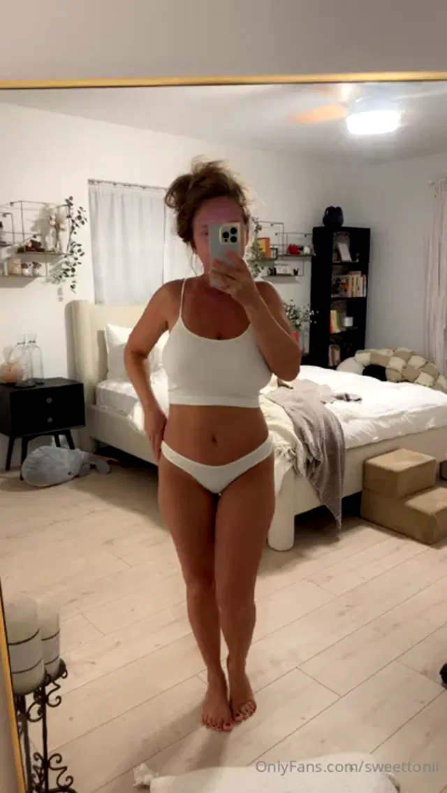Sweettonii aka sweettonii – 07-06-2024 OnlyFans Video – Fresh outta the bath