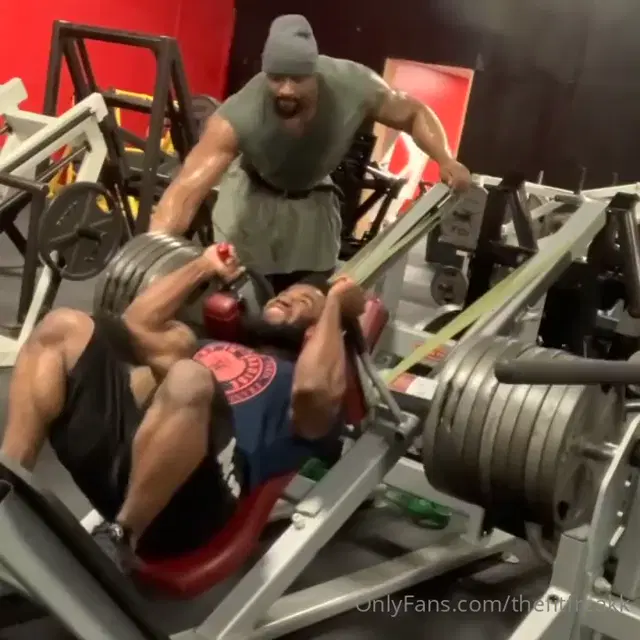 Cee Jayy aka thefitfreakk – 03-23-2024 OnlyFans Video – Beast mode