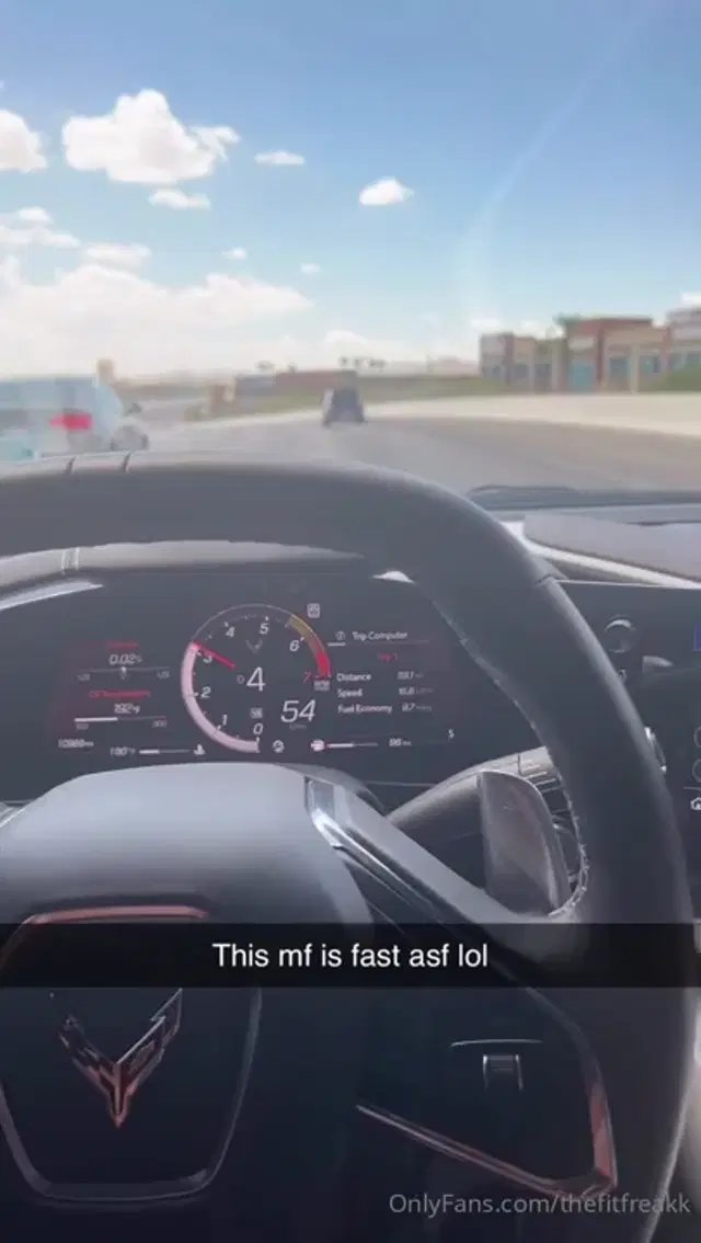 Cee Jayy aka thefitfreakk – 08-03-2024 OnlyFans Video – My new car is fast asf lol