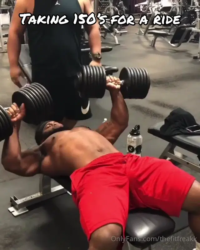 Cee Jayy aka thefitfreakk – 12-30-2024 OnlyFans Video – Big man weight
