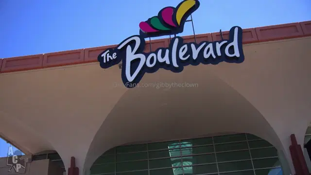 Gibby The Clown aka gibbytheclown – 11-16-2025 OnlyFans Video – The Boulevard Mall sextape starring Katty Cakes is out now Enjoy!!! Full videos is in
