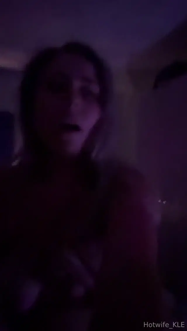 Hotwife Kle aka hotwife_kle – 07-08-2025 OnlyFans Video – Ich nehme mir was ich will!