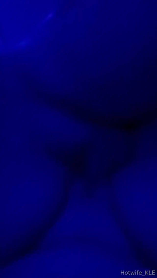 Hotwife Kle aka hotwife_kle – 03-09-2025 OnlyFans Video – First Date Good Choice i think