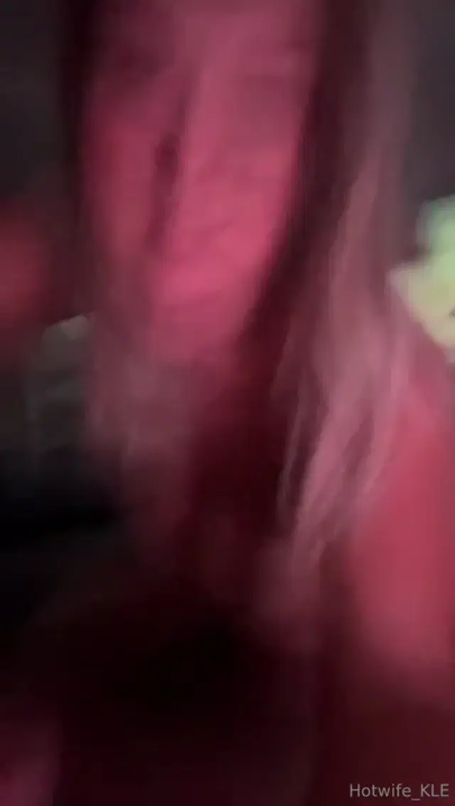 Hotwife Kle aka hotwife_kle – 09-27-2025 OnlyFans Video – My Pole Position Or him