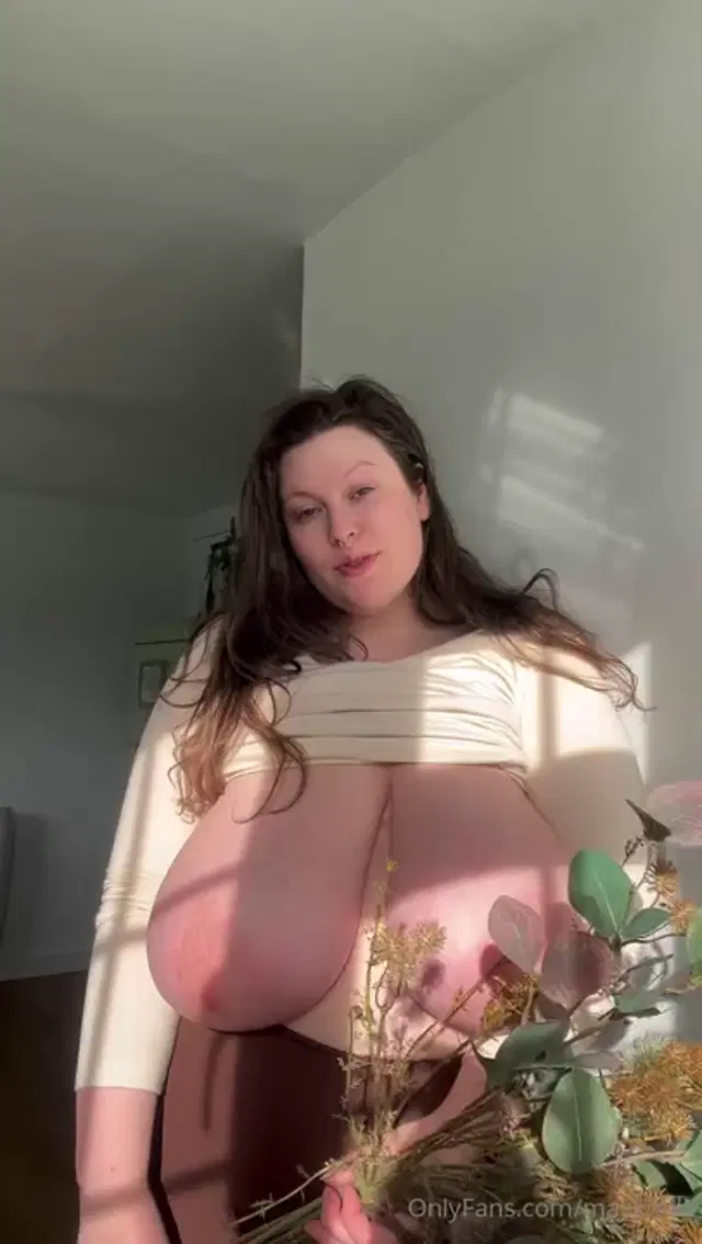 MajikMilk aka majikmilk – 03-16-2026 OnlyFans Video – Bed head