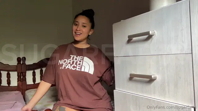 Sugarfarts aka sugarfarts – 11-26-2025 OnlyFans Video – Getting ready to go out but I couldnt leave without showing you my outfit firstand letting