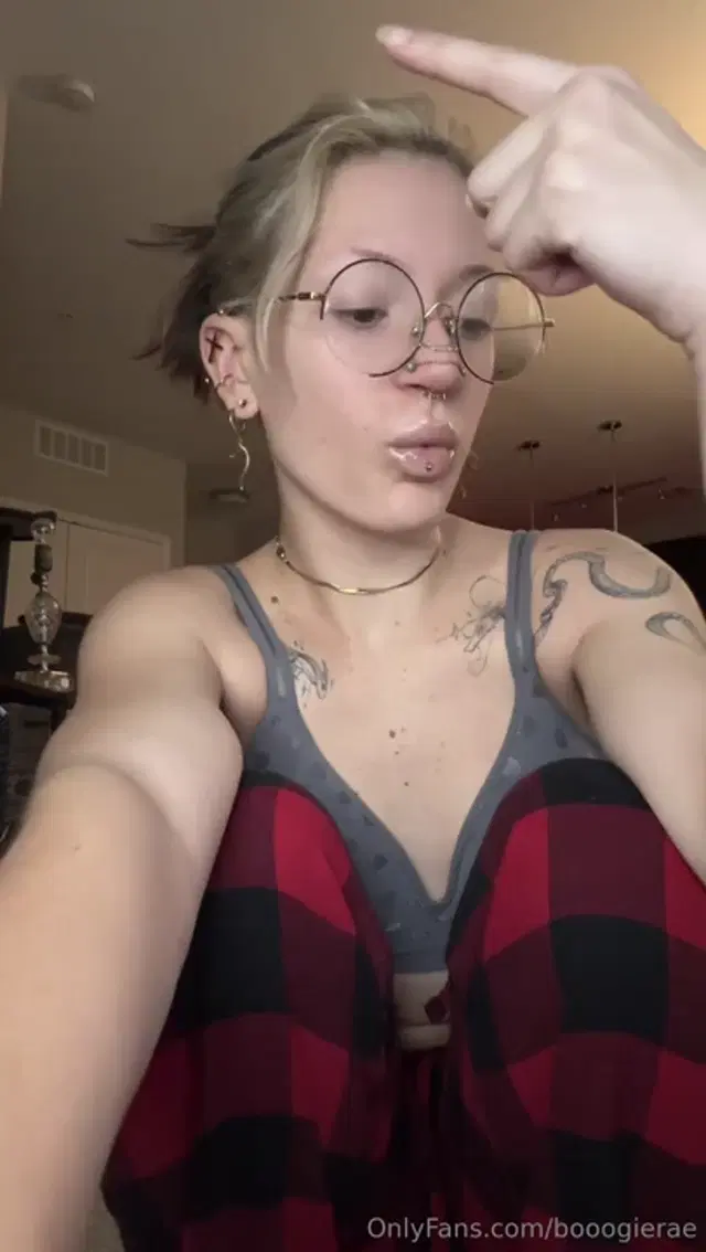 Boogie Rae aka booogierae – 02-24-2025 OnlyFans Video – WE HIT 200 BESTIES HERE RAHHHH!!ALL PPV 15 OFF FOR 24 HOURS 2pm EST tomorrowThank you