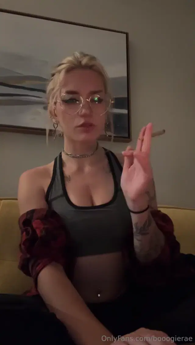 Boogie Rae aka booogierae – 09-23-2025 OnlyFans Video – My lateee night sesh with yall