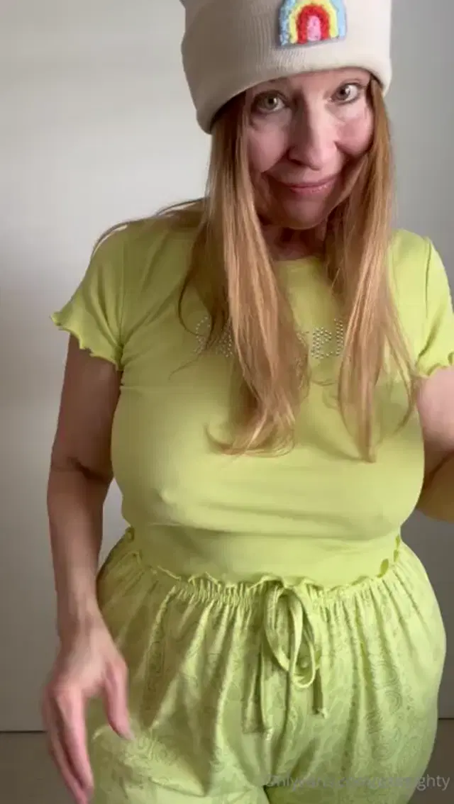 Exit Eighty aka exiteighty – 03-05-2024 OnlyFans Video – I live for being comfy