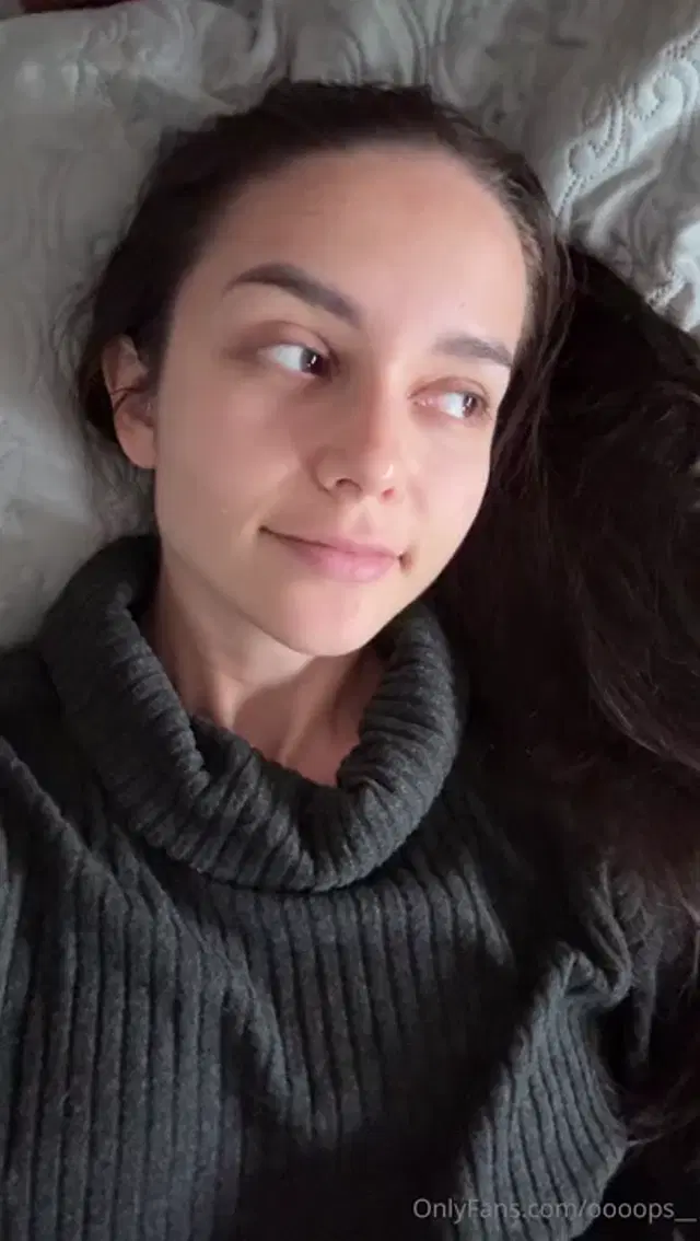 Oooops__ aka oooops__ – 10-16-2024 OnlyFans Video – I got sick in the female part, because I stopped taking hormonal drugs that I took