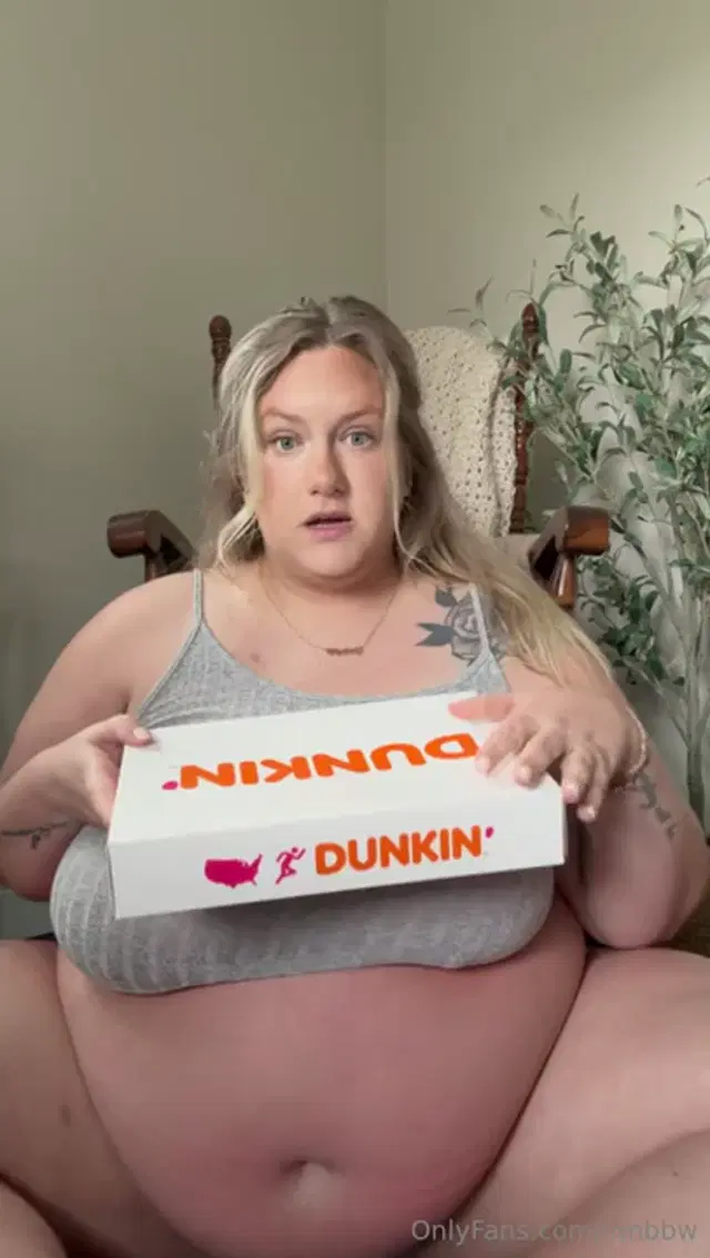 LRM aka lrmbbw – 07-10-2025 OnlyFans Video – A bit of a talking while stuffing video let me know if you guys like