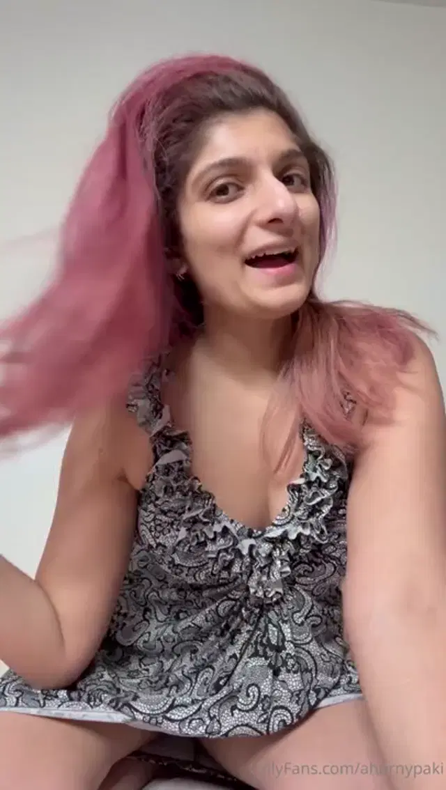 Sexy Paki aka ahornypaki – 04-16-2025 OnlyFans Video – Im baaacckkkk!!!