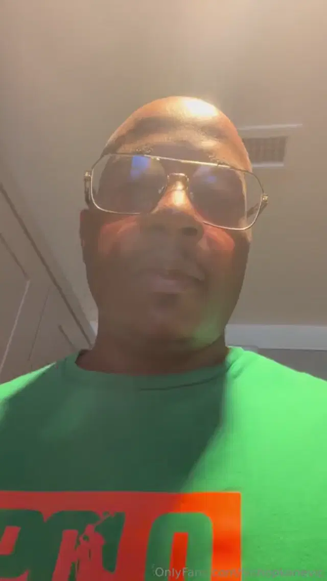 Bishop Kane aka bishopkanevip – 08-05-2024 OnlyFans Video – Just a quick take on what I have going on today