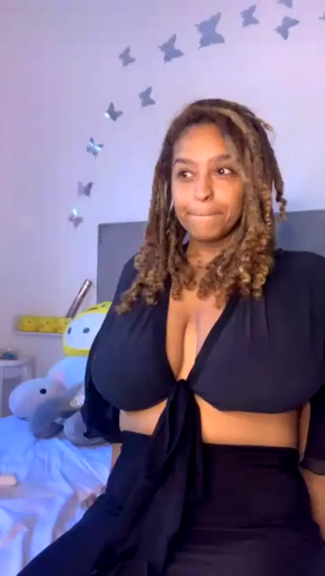 Professor Gaia‍ aka professor_gaia – 01-28-2025 OnlyFans Video – Stream started at 01282025 0857 pm Lets study kinks amp Fetishes amp sub to uofgaia