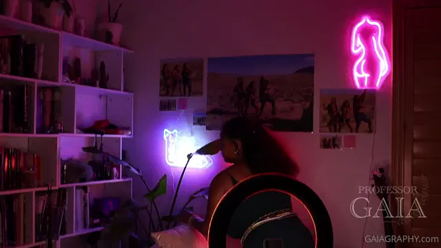 Professor Gaia‍ aka professor_gaia – 03-12-2026 OnlyFans Video – Pussy flash! Getting Ready for you! New Scene for the timeline! Thanks for Subscribing!