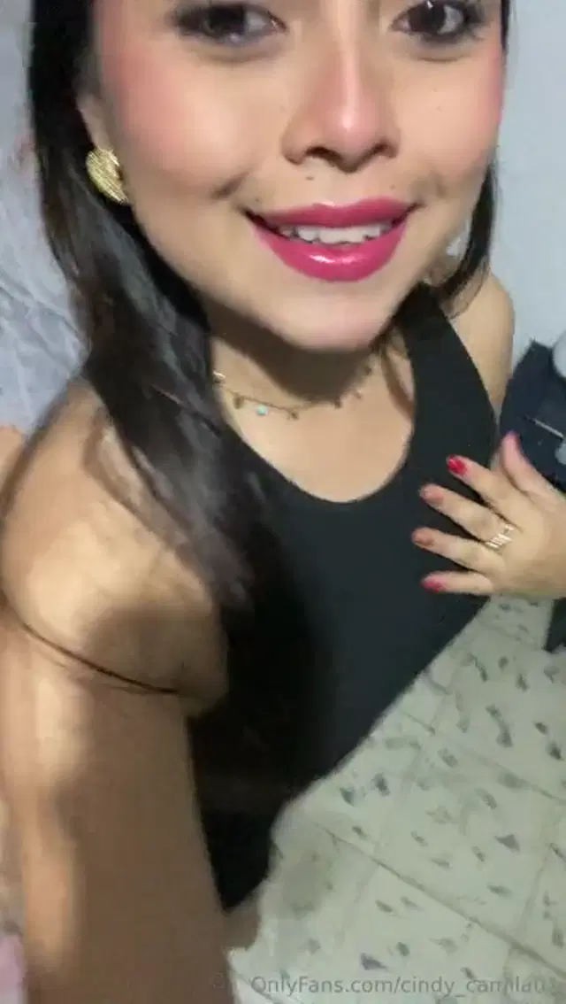 Cami Camila aka cindy_camila01 – 06-18-2025 OnlyFans Video – Ya lista para salir a encontrar amante me desean suerte papis, quien ya quiere ver