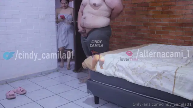 Cami Camila aka cindy_camila01 – 08-20-2025 OnlyFans Video – Mi primo el Gordo me sorprendio en el cuarto con su gran polla, medio tan duro