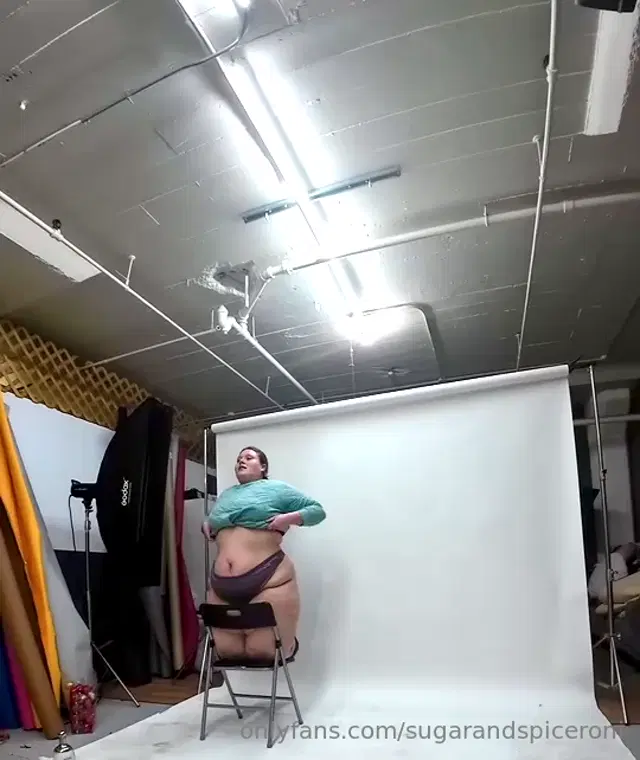 SugarandSpiceroni aka sugarandspiceroni – 01-28-2025 OnlyFans Video – BTS of my most recent photoshoot