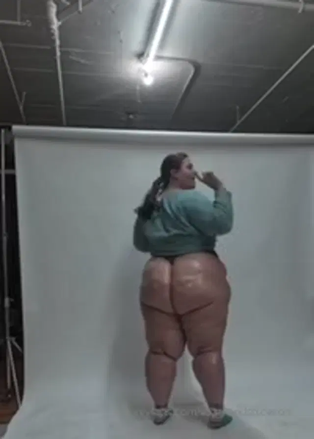 SugarandSpiceroni aka sugarandspiceroni – 01-08-2025 OnlyFans Video – BTS