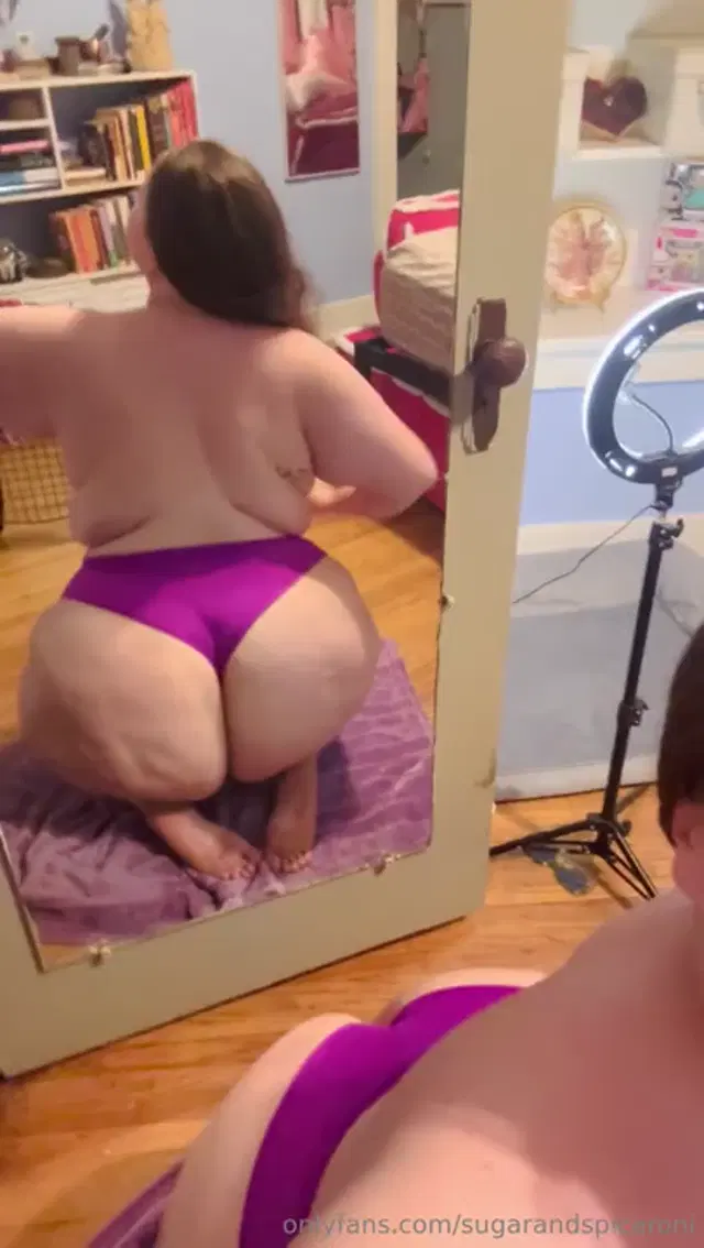 SugarandSpiceroni aka sugarandspiceroni – 04-28-2025 OnlyFans Video – Do we like this angle What do we think