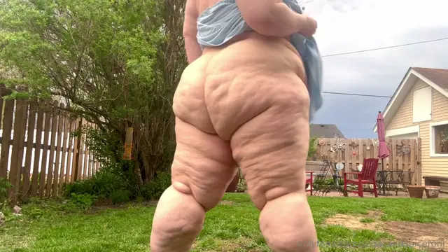 SugarandSpiceroni aka sugarandspiceroni – 04-23-2025 OnlyFans Video – Just trying to find the right spot