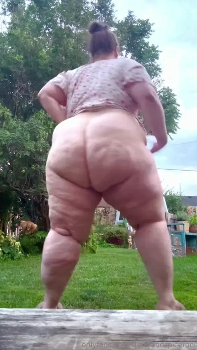SugarandSpiceroni aka sugarandspiceroni – 08-05-2025 OnlyFans Video – Clap into the sunset with me