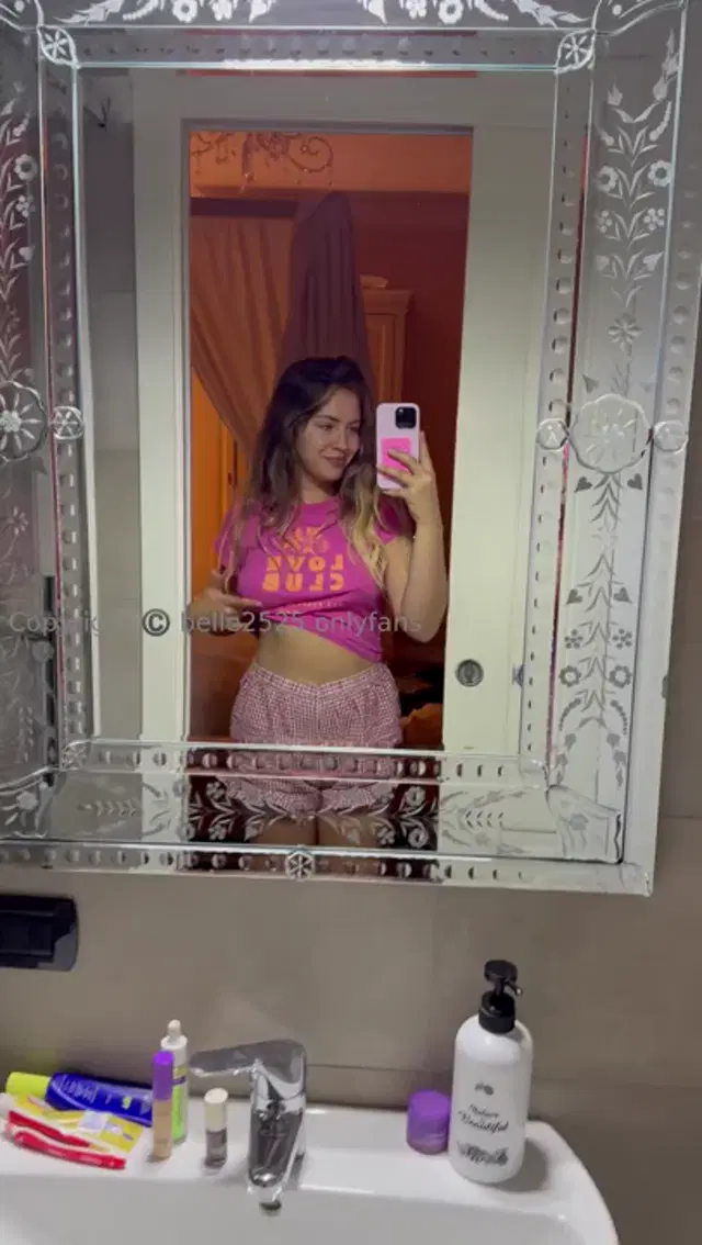 Belle Untamed aka belleuntamed25 – 09-26-2024 OnlyFans Video – Gooooddddd morning how do you like your eggs Flipped or fertile