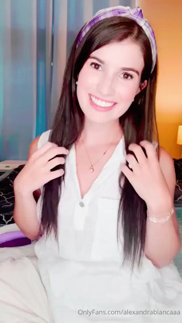 Bianca Alexandra aka alexandrabiancaaa – 07-03-2025 OnlyFans Video – I was so horny today I just had to cum 3 times for you