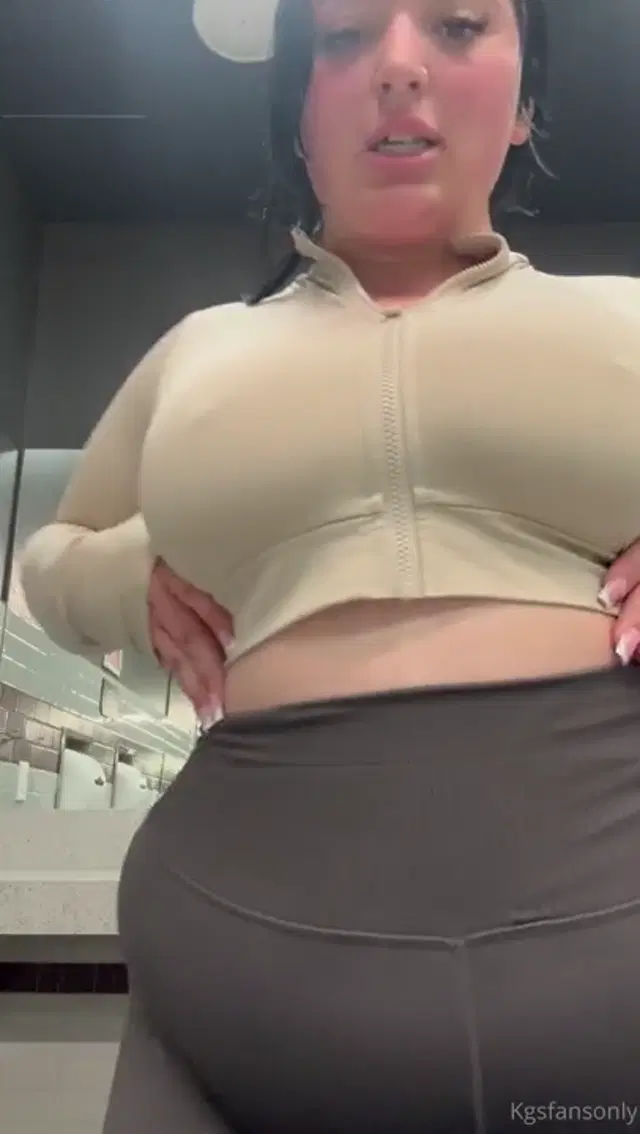 KD Baby aka kdbaby777 – 03-02-2025 OnlyFans Video – Titty drop at the gym