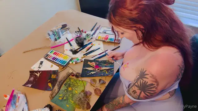 Kelly Payne aka kellypayne – 05-04-2025 OnlyFans Video – Help me paint a butterfly Tehehe