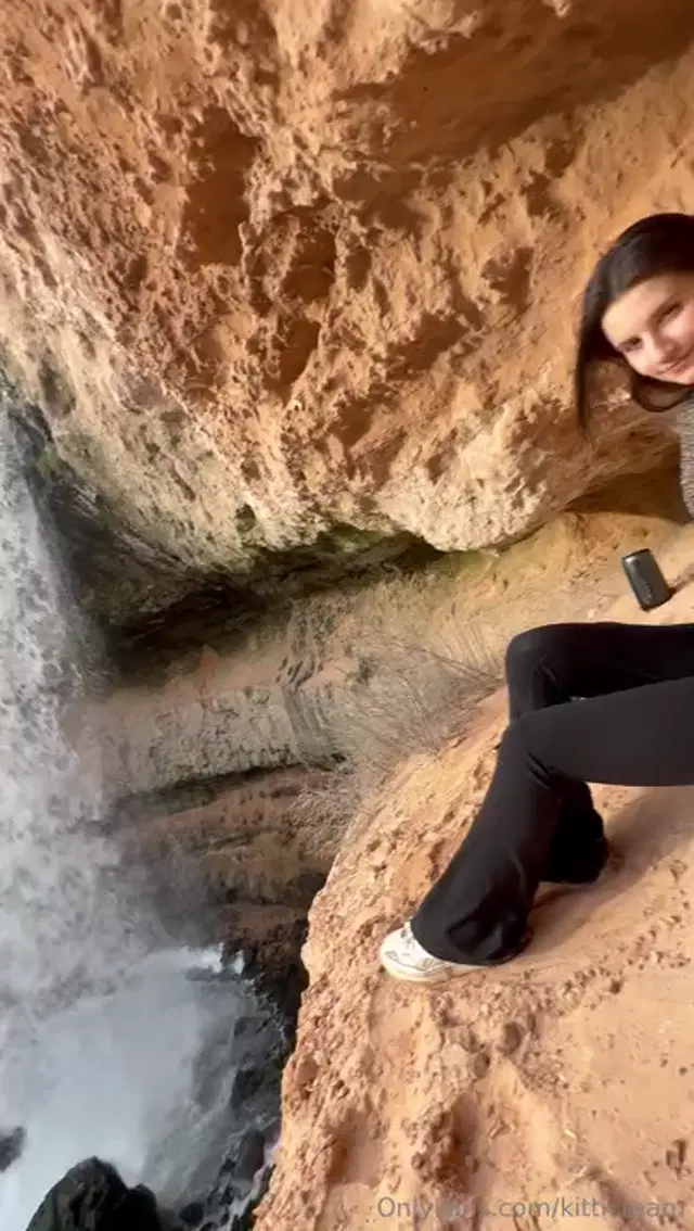 KittiCream aka kitticream – 02-08-2025 OnlyFans Video – you wanna get wet