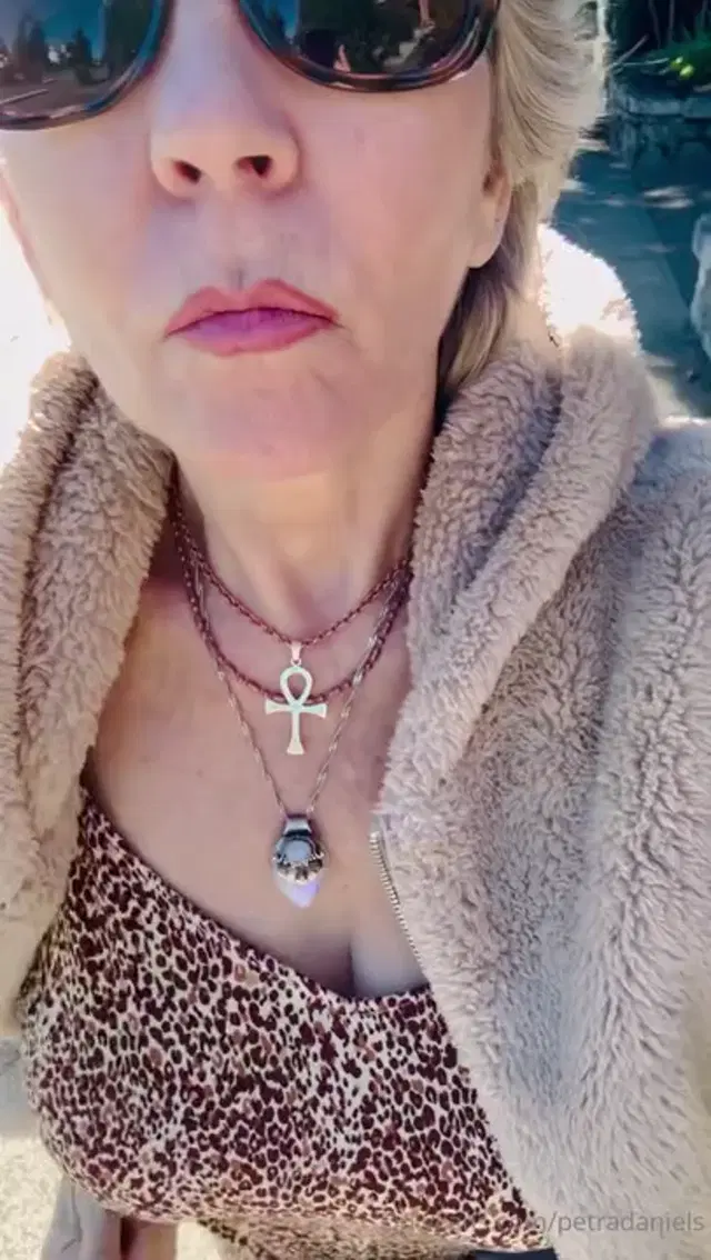 Petra Daniels aka petradaniels – 09-16-2024 OnlyFans Video – Leaked petradaniels 7723