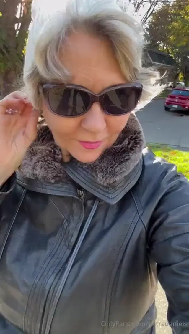 Petra Daniels aka petradaniels – 10-29-2024 OnlyFans Video – Leaked petradaniels 34293